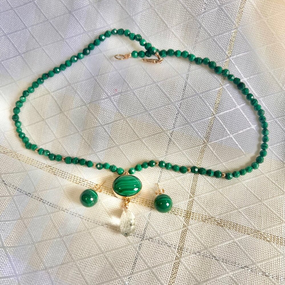14K Ross Simons, Avi Soffer Israel Green Malachite Green Amethyst Drop Necklace